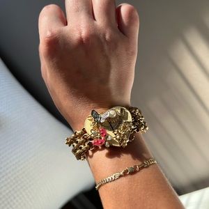 Juicy couture vintage butterfly bracelet, gold.